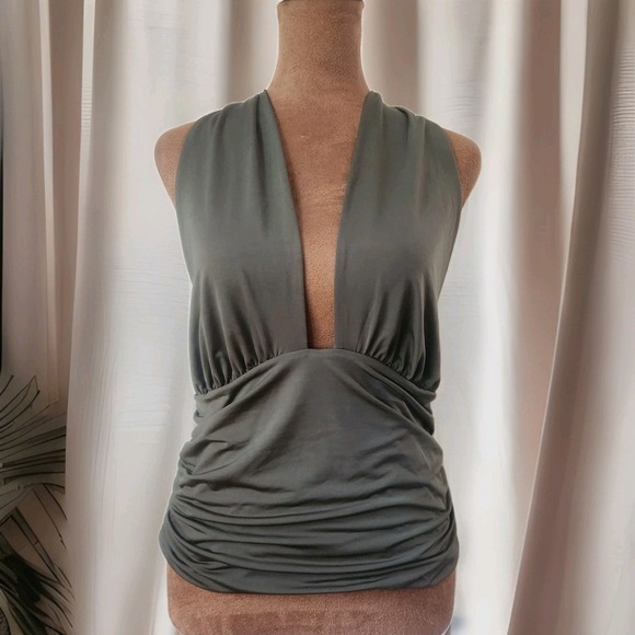 Express Halter Top Size L Plunge Neckline Army Greem Stretch Cropped Women's - Picture 1 of 7